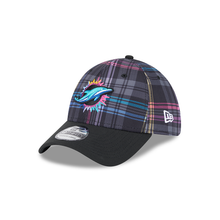 Load image into Gallery viewer, Miami Dolphins New Era Crucial Catch 39Thirty Flex Fit Hat