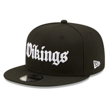 Load image into Gallery viewer, Minnesota Vikings New Era 9Fifty 950 Black & White Snapback Cap