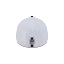 Load image into Gallery viewer, Las Vegas Raiders New Era 39Thirty 3930 Flex Fit Hat