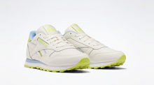 Load image into Gallery viewer, Women’s Reebok Classic Leather Shoes