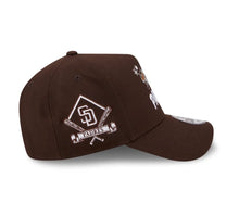 Load image into Gallery viewer, San Diego Padres New Era 9Forty Looney Tunes 940AF Curved Bill Snapback Cap