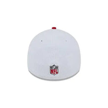 Load image into Gallery viewer, Tampa Bay Buccaneers New Era 39Thirty 3930 Flex Fit Hat