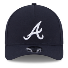 Load image into Gallery viewer, Atlanta Braves New Era 9Forty 940 M Frame Navy &amp; White Snapback Cap