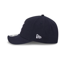Load image into Gallery viewer, Atlanta Braves New Era 9Forty 940 M Frame Navy &amp; White Snapback Cap