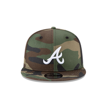 Load image into Gallery viewer, Atlanta Braves New Era 9Fifty 950 Camouflage Snapback Cap