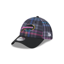 Load image into Gallery viewer, Buffalo Bills New Era Crucial Catch 39Thirty 3930 Flex Fit Hat
