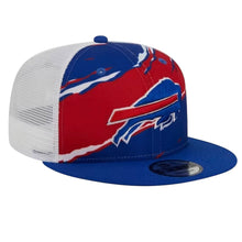 Load image into Gallery viewer, Buffalo Bills New Era 9Fifty 950 Snapback Trucker Hat