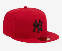 Load image into Gallery viewer, New York Yankees New Era 59fifty 5950 Cardinal Red &amp; Black Fitted Hat