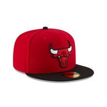 Load image into Gallery viewer, Chicago Bulls Red &amp; Black Two Tone 59fifty 5950 New Era Fitted Hat