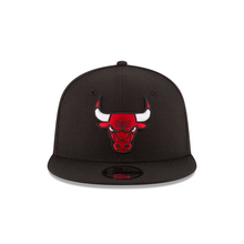 Load image into Gallery viewer, Chicago Bulls New Era 950 9Fifty All Black with Red Bulls Logo Snapback Hat