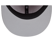 Load image into Gallery viewer, Chicago White Sox New Era 59Fifty Red Black &amp; White 5950 City Connect Classic Fitted Cap