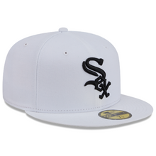 Load image into Gallery viewer, Chicago White Sox New Era 59fifty 5950 White &amp; Black Fitted Hat