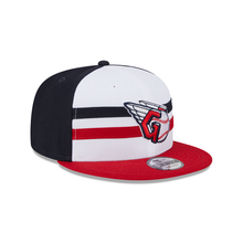 Load image into Gallery viewer, Cleveland Guardians  9FIFTY 950 New Era Snapback Hat