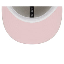 Load image into Gallery viewer, New York Yankees New Era 59Fifty 5950 Mother’s Day Khaki &amp; Pink Fitted Hat