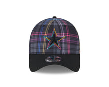 Load image into Gallery viewer, Dallas Cowboys New Era Crucial Catch 39Thirty Flex Fit Hat