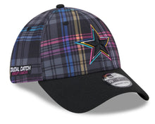 Load image into Gallery viewer, Dallas Cowboys New Era Crucial Catch 39Thirty Flex Fit Hat