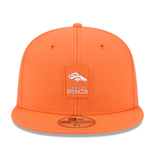Load image into Gallery viewer, Denver Broncos New Era 59Fifty Sideline Performance Tech 5950 Fitted Cap