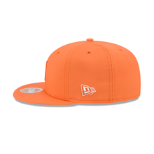 Load image into Gallery viewer, Denver Broncos New Era 59Fifty Sideline Performance Tech 5950 Fitted Cap