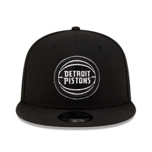 Load image into Gallery viewer, Detroit Pistons New Era 9Fifty 950 Black &amp; White Snapback Hat