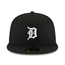 Load image into Gallery viewer, Detroit Tigers New Era 59Fifty 5950 Black Fitted Hat with White D Logo