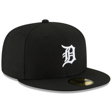 Load image into Gallery viewer, Detroit Tigers New Era 59Fifty 5950 Black Fitted Hat with White D Logo