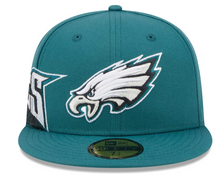 Load image into Gallery viewer, Philadelphia Eagles 59Fifty 5950 New Era Arch Fitted Hat