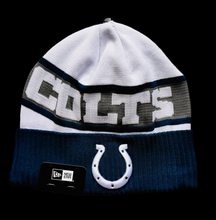 Load image into Gallery viewer, Indianapolis Colts New Era Beanie