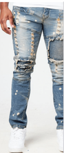 Load image into Gallery viewer, Premium Washed Rip &amp; Repair Distressed Stretch FRWD Jean - # 33574