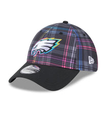 Load image into Gallery viewer, Philadelphia Eagles New Era Crucial Catch 39Thirty 3930 Flex Fit Hat