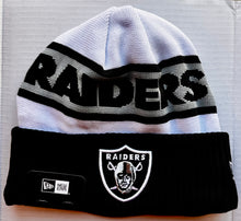 Load image into Gallery viewer, Raiders New Era Beanie