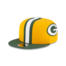 Load image into Gallery viewer, Green Bay Packers New Era 9Fifty 950 Snapback Helmet Pack Exclusive Cap