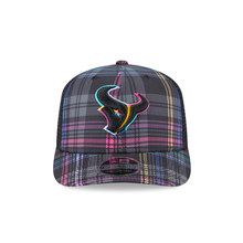 Load image into Gallery viewer, Houston Texans New Era 9Seventy 970 Stretch Snap Snapback Crucial Catch New Era Cap