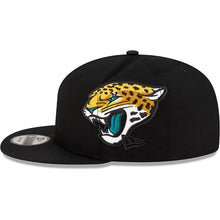 Load image into Gallery viewer, Jacksonville Jaguars New Era 9Fifty 950 Snapback Helmet Pack Exclusive Cap