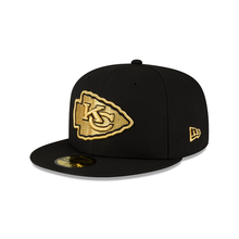 Load image into Gallery viewer, Kansas City Chiefs New Era Black Gold Metallic 59Fifty Fitted Cap