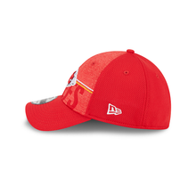 Load image into Gallery viewer, Kansas City Chiefs New Era 39Thirty 3930 Flex Fit Hat