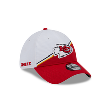 Load image into Gallery viewer, Kansas City Chiefs New Era 39Thirty 3930 Flex Fit Hat