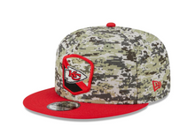 Load image into Gallery viewer, Kansas City Chiefs New Era 9Fifty 950 Snapback Salute to Service Cap
