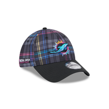 Load image into Gallery viewer, Miami Dolphins New Era Crucial Catch 39Thirty Flex Fit Hat