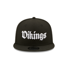 Load image into Gallery viewer, Minnesota Vikings New Era 9Fifty 950 Black &amp; White Snapback Cap