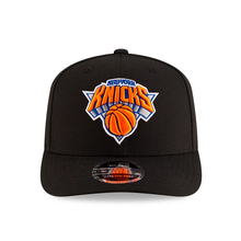 Load image into Gallery viewer, New York Knicks New Era 970 9Seventy Stretch Snap Black Snapback Hat with Team Colors Logo