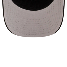 Load image into Gallery viewer, New York Knicks New Era 970 9Seventy Stretch Snap Black Snapback Hat with Team Colors Logo