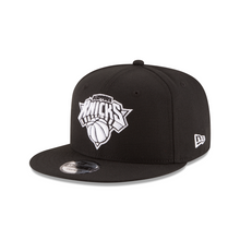 Load image into Gallery viewer, New York Knicks NBA 950 9Fifty New Era Snapback Hat