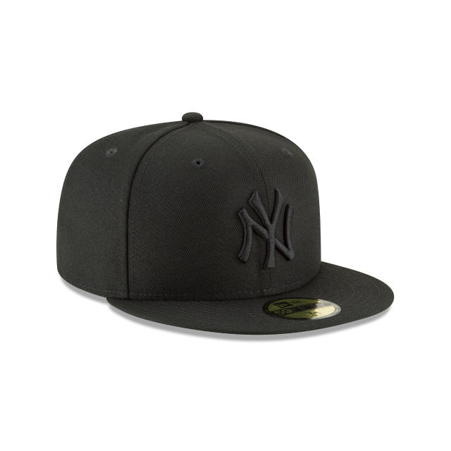 New York Yankees 59Fifty 5950 New Era Black or White Fitted Cap