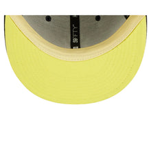 Load image into Gallery viewer, New York Yankees Navy 1996 World Series Side Patch 59Fifty 5950 Citrus Pop New Era Fitted Cap