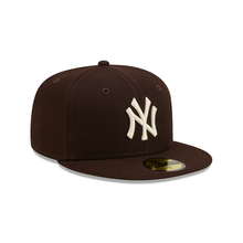 Load image into Gallery viewer, New York Yankees New Era 59fifty 5950 Brown &amp; Ivory Fitted Hat