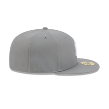 Load image into Gallery viewer, New York Yankees New Era 59fifty 5950 Gray &amp; White Fitted Hat