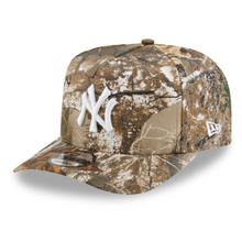 Load image into Gallery viewer, New York Yankees New Era Real Tree Camouflage 9Fifty 950 A Frame Pre-Curved Bill Snapback Hat