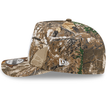 Load image into Gallery viewer, New York Yankees New Era Real Tree Camouflage 9Fifty 950 A Frame Pre-Curved Bill Snapback Hat