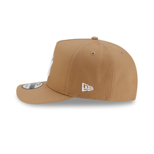 Load image into Gallery viewer, New York Yankees New Era Tan &amp; White 9Fifty 950 A Frame Curved Bill Snapback Hat