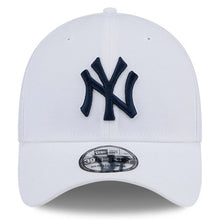 Load image into Gallery viewer, New York Yankees New Era MLB 39Thirty 3930 Flex Fit White Hat